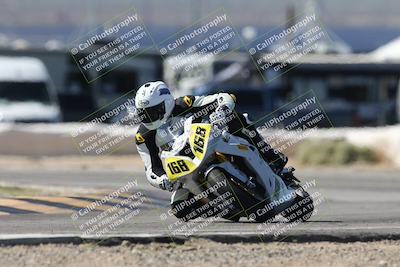 media/Oct-05-2025-CVMA (Sun) [[beeef4f201]]/Race 5-Amateur Supersport Open (Holeshot)/